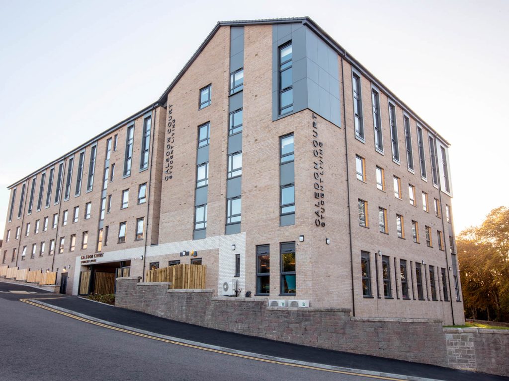 英国大学 罗伯特戈登大学 助力订房得床品/接机/电饭锅 免费手机卡赠